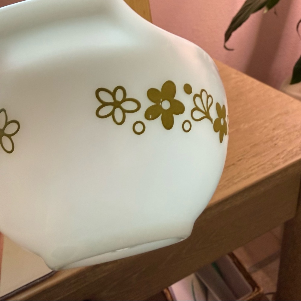 Vintage Pyrex Small White Spring Blossom Bowl - Picture 4 of 5
